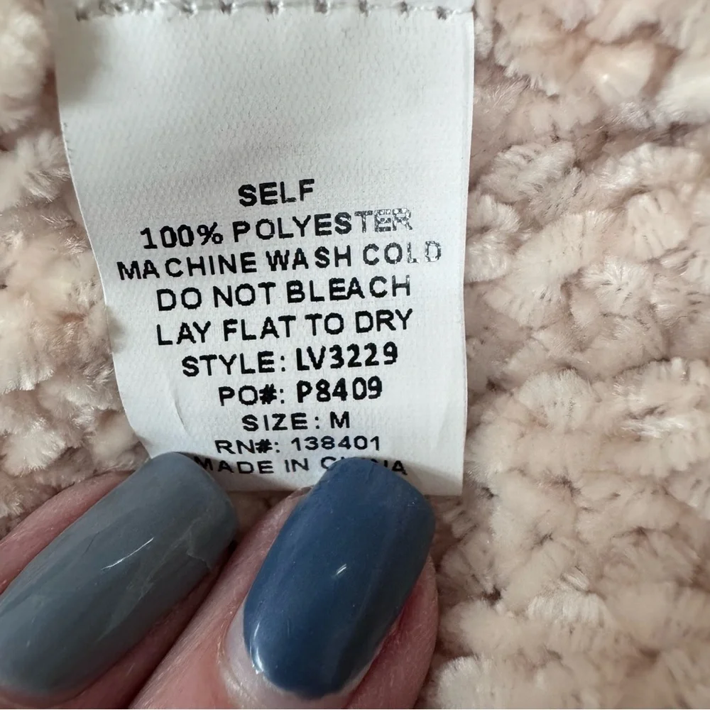 Oversized Chunky Knit Chenille Sweater Boho Size M with Cut-Outs - Picture 9 of 9